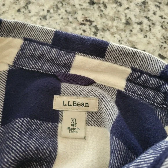 LL Bean Womems Flannel Shirt Size XL Navy White Buffalo Plaid Organic Cotton - Picture 4 of 11
